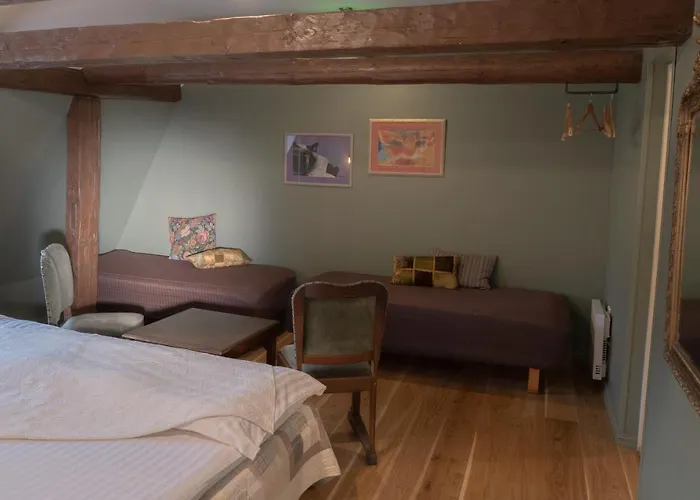 Karja לינה וארוחת בוקר 3*